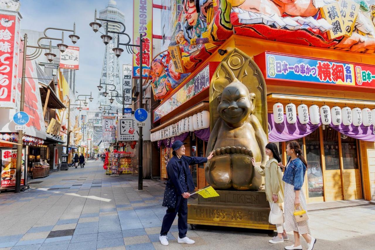 Omo7 Osaka By Hoshino Resorts Bagian luar foto The statue of Tanuki in Takayama