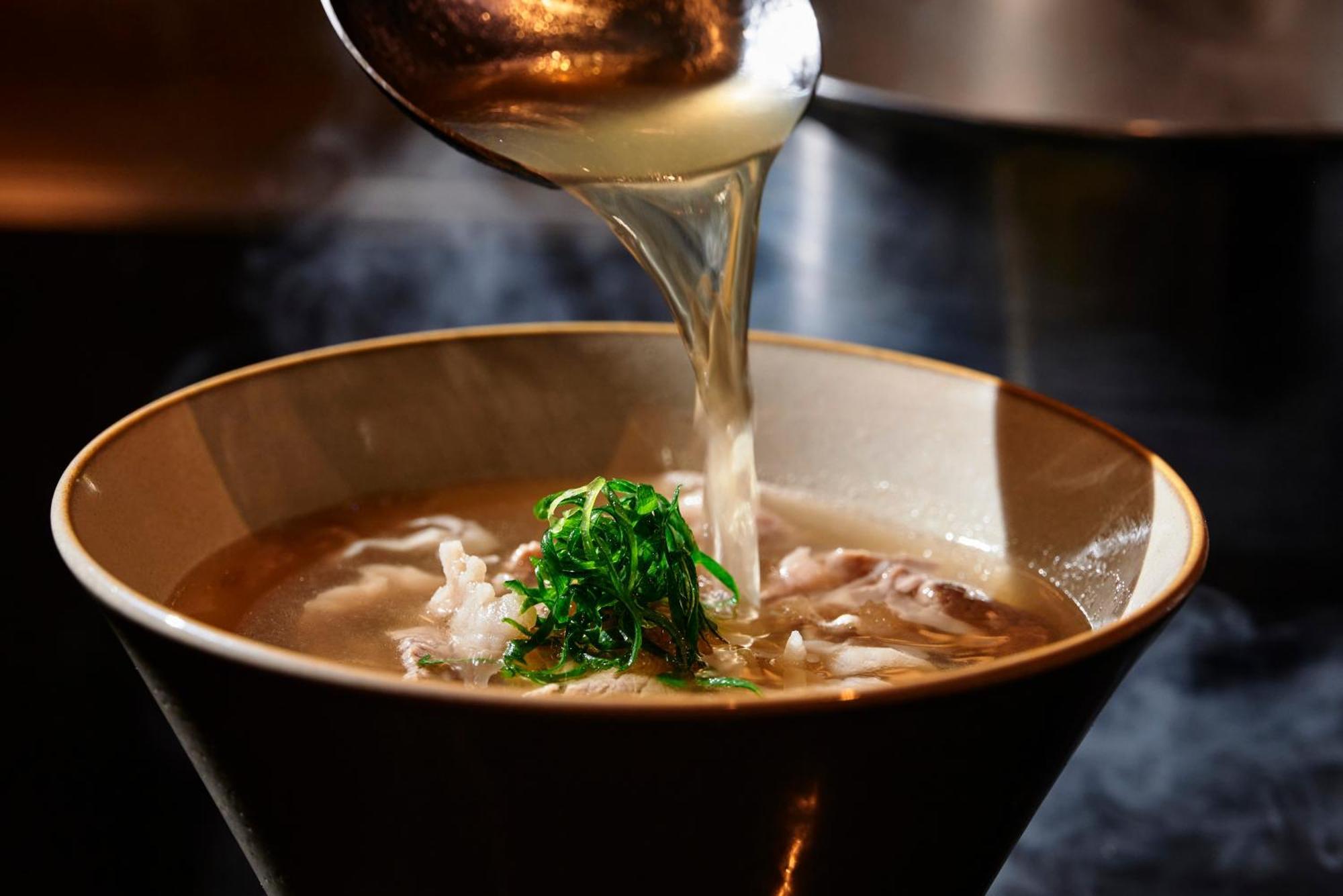 Omo7 Osaka By Hoshino Resorts Bagian luar foto A bowl of soup being served